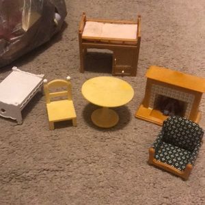 Littlest pet shop figures and accessories